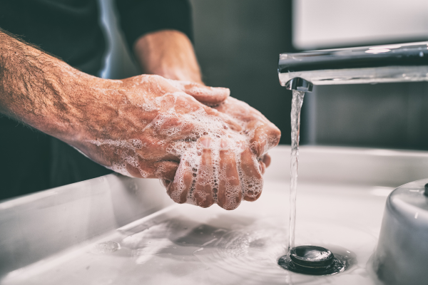 Washing hands reduces the risk of contracting or transmitting food-borne illnesses